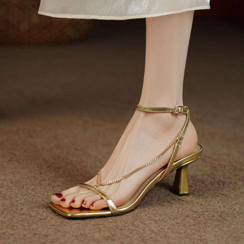 Sandalias de moda doradas para - Gold Chain Sandal reseña y precio