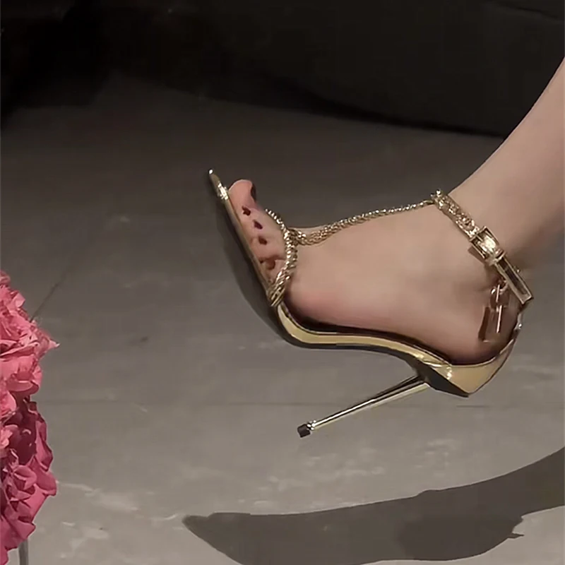 Sandalias de tacón alto para m - Gold Chain Sandal reseña y precio