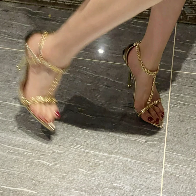 Sandalias de tacón alto para m - Gold Chain Sandal reseña y precio